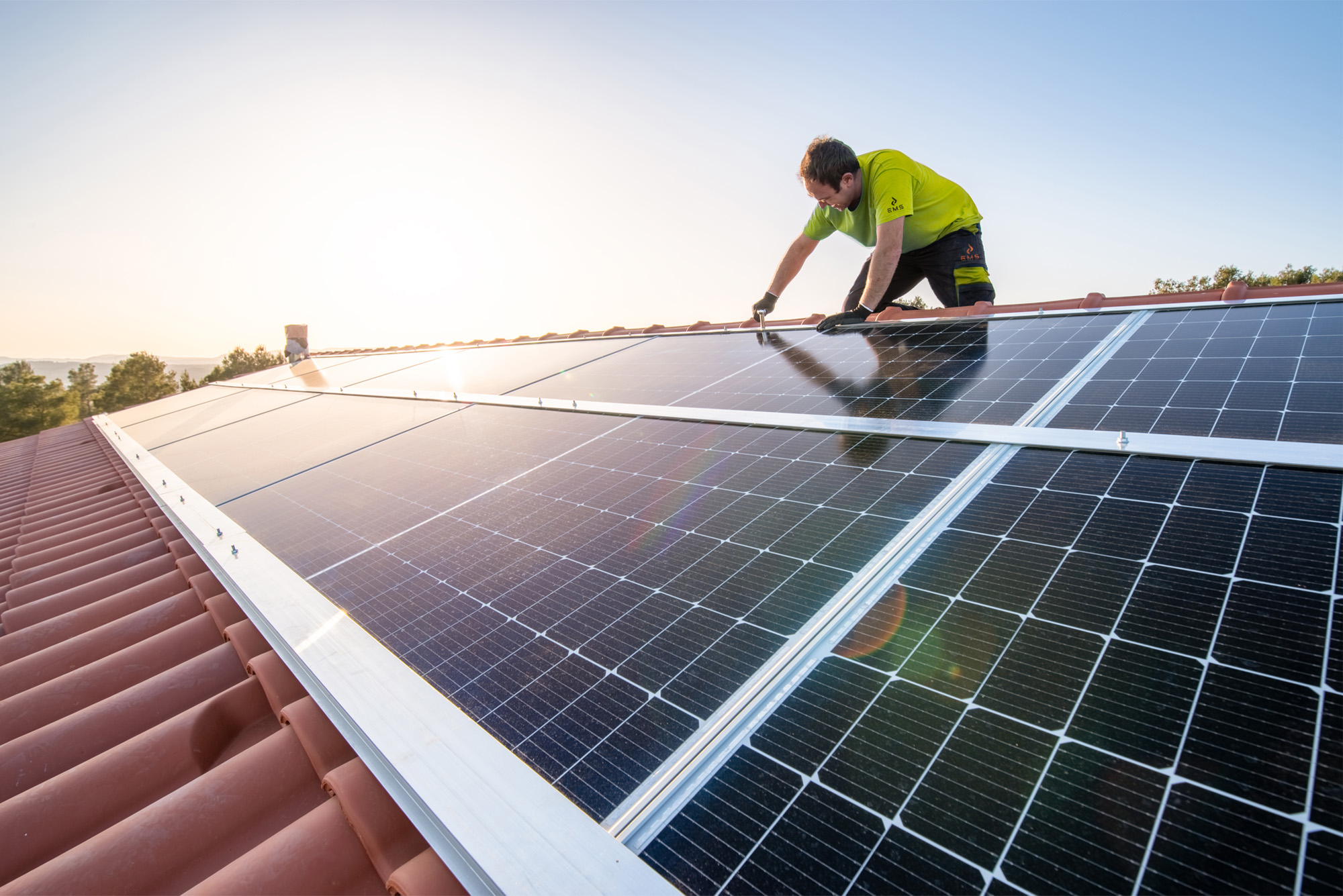 Área Solar ems 2