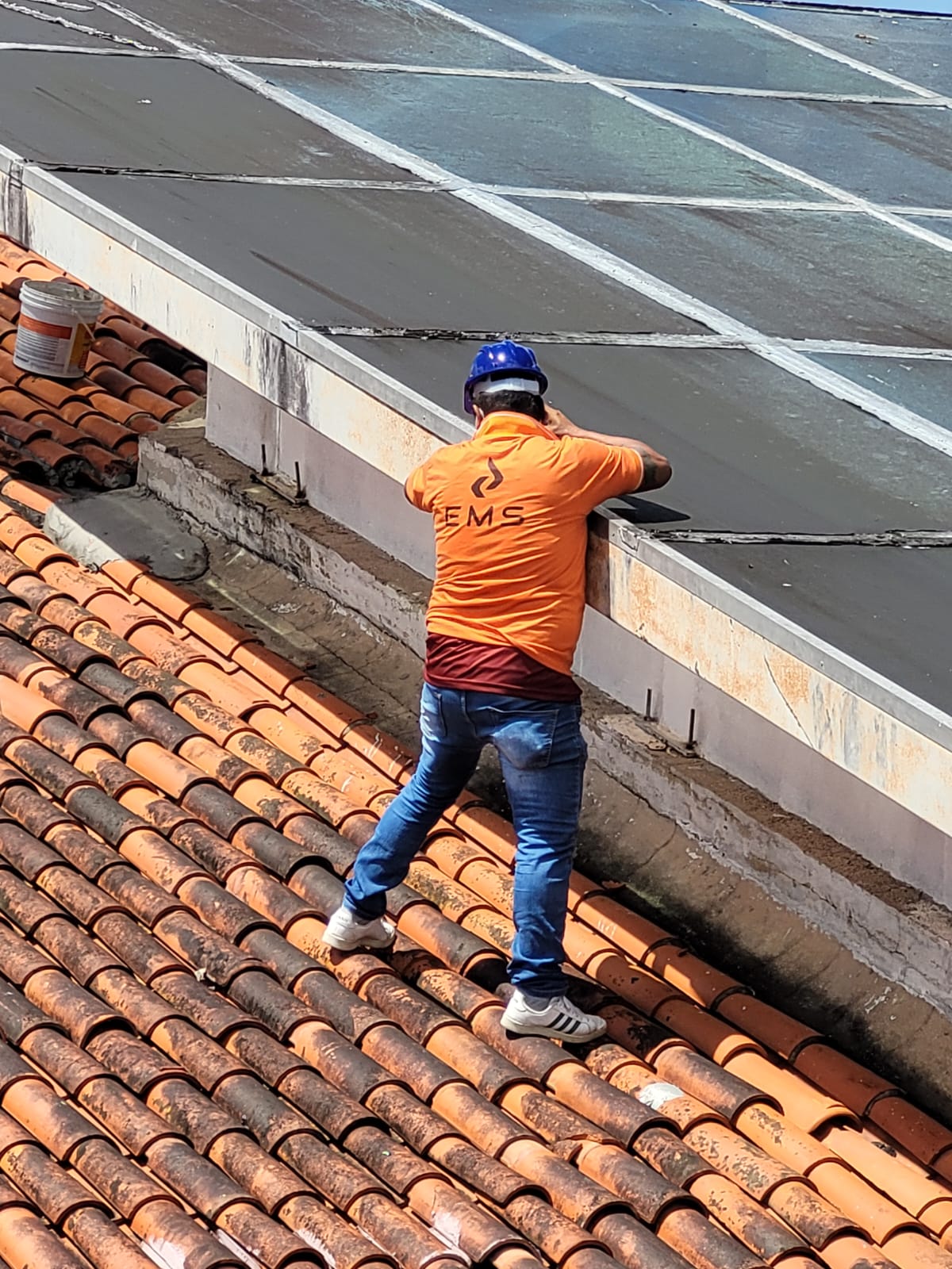 Área telhado impermiblicacao EMS (3)